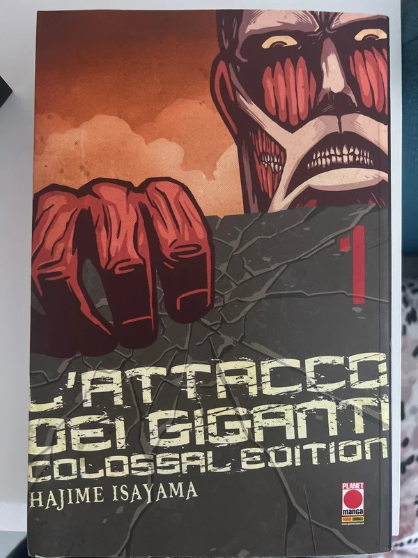 Manga “L’attacco dei giganti” volume 1 - Colossal Edition