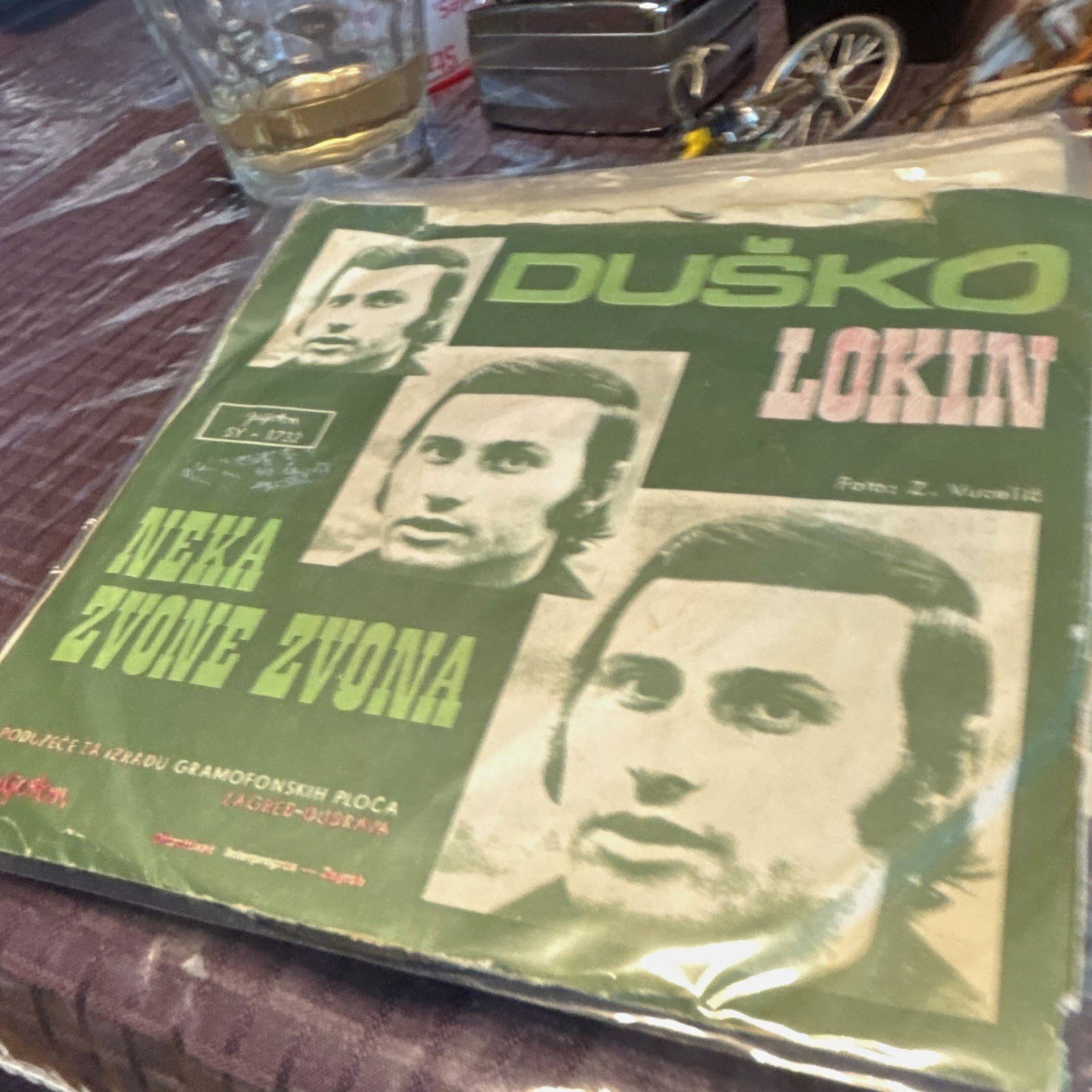 Duško Lokin - Neka Zvone Zvona Jugoton Black Vinyl Record Pop