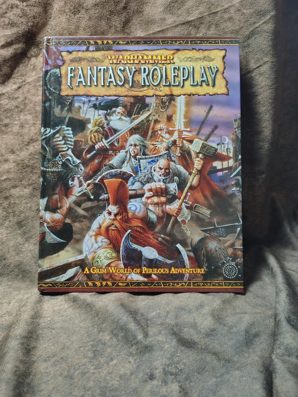 Warhammer Fantasy Roleplay Core Rulebook Second Edition 2005. English