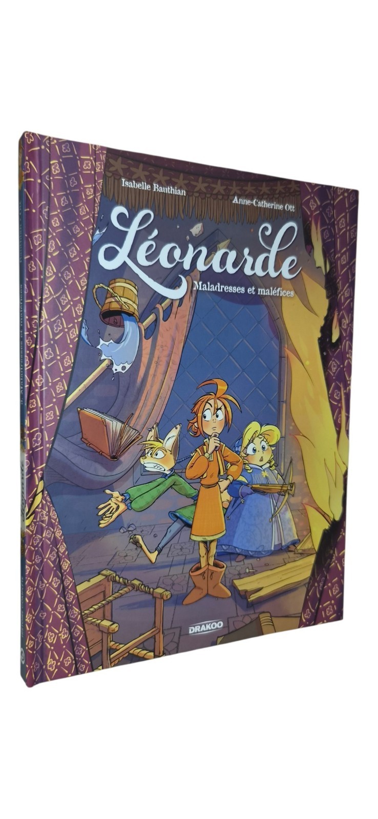 LEONARDE T.3 : MALADRESSES ET MALEFICES (BD#P#DRAKOO)