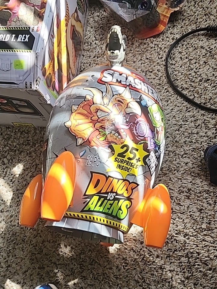 NUOVO Zuru Smashers Dino vs Alien Rocket Surprise Egg 2025 Sand Slime UFO