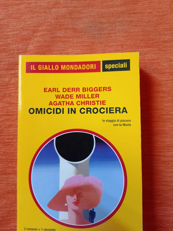 Omicidio in crociera. Giallo Mondadori.