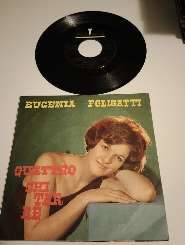 In vendita: 45 giri eugenia foligatti – quattro chitarre / amor mon amour my love (1963) 📀