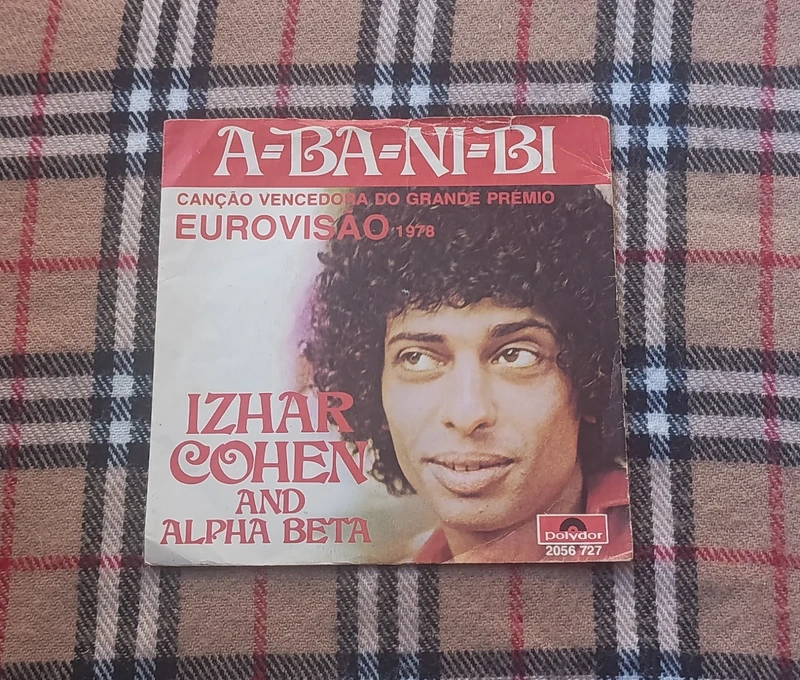 5Izhar Cohen and Alpha Beta (Eurovision) - A-Ba-Ni-Bi - single 7"/45 Portugal