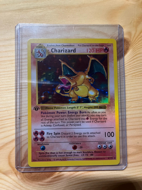 Carte Pokémon Dracaufeu édition 1 non officiel