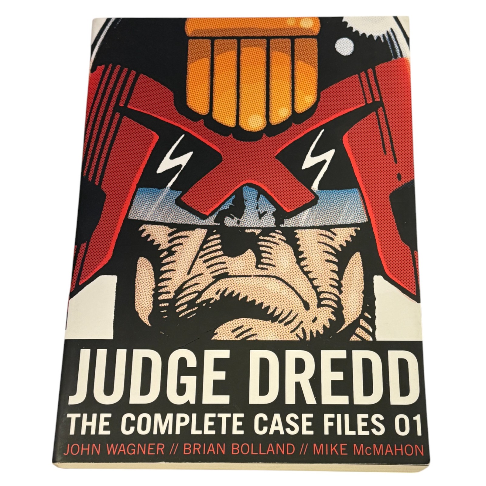 Judge Dredd Complete Case Files 01 Comic Graphic Book  English PB