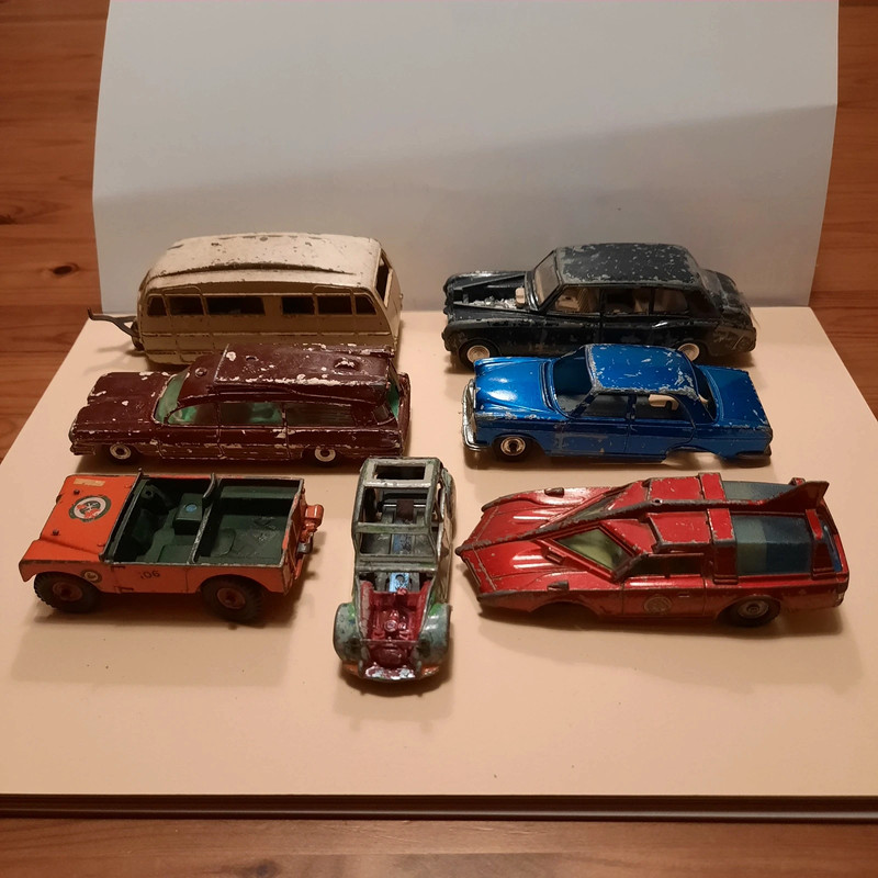 Dinky toys