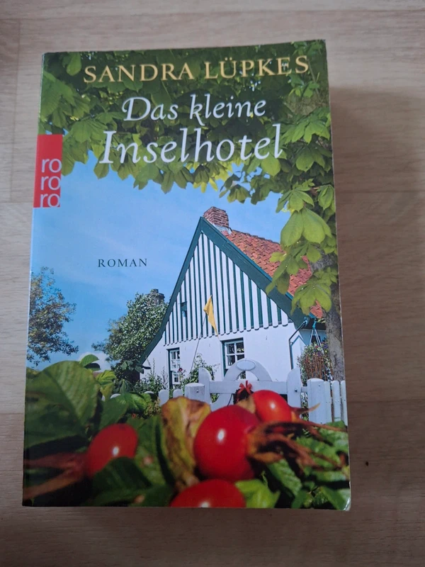 Sandra Lüpkes "Das kleine Inselhotel"