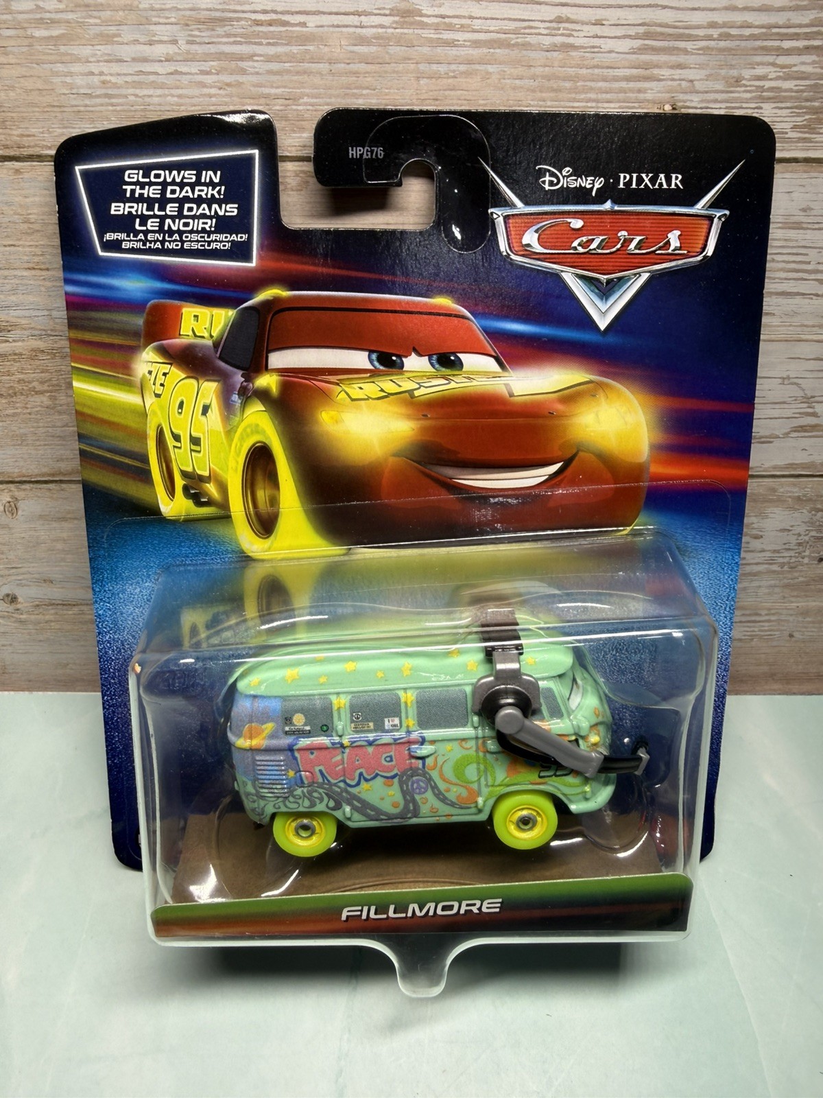 DISNEY Pixar CARS DIECAST - Glow Racers - Fillmore - Nuovo con scatola