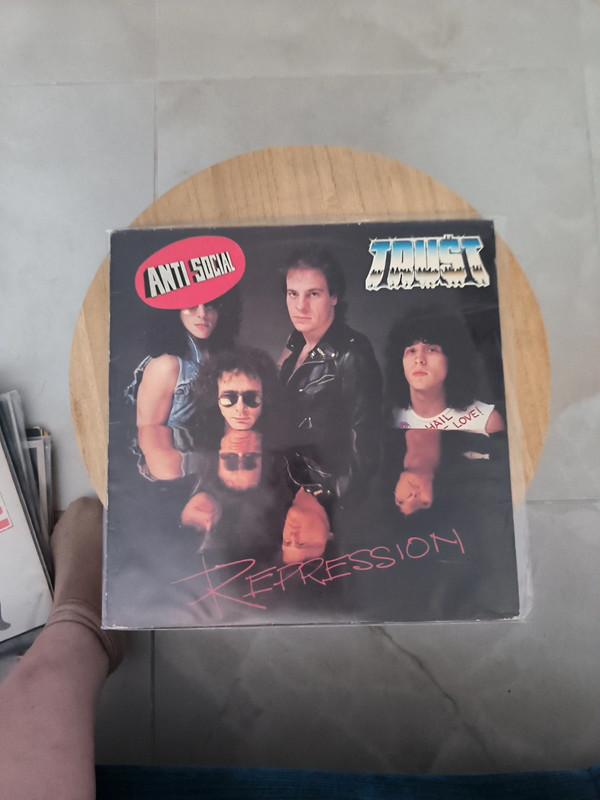 Trust Vinyle 33T Répression
