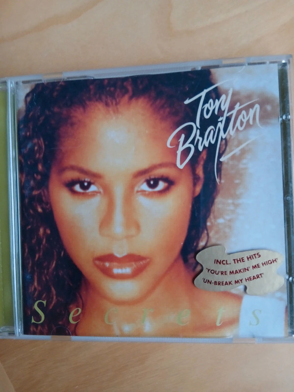 CD Secrets - Tony Braxton