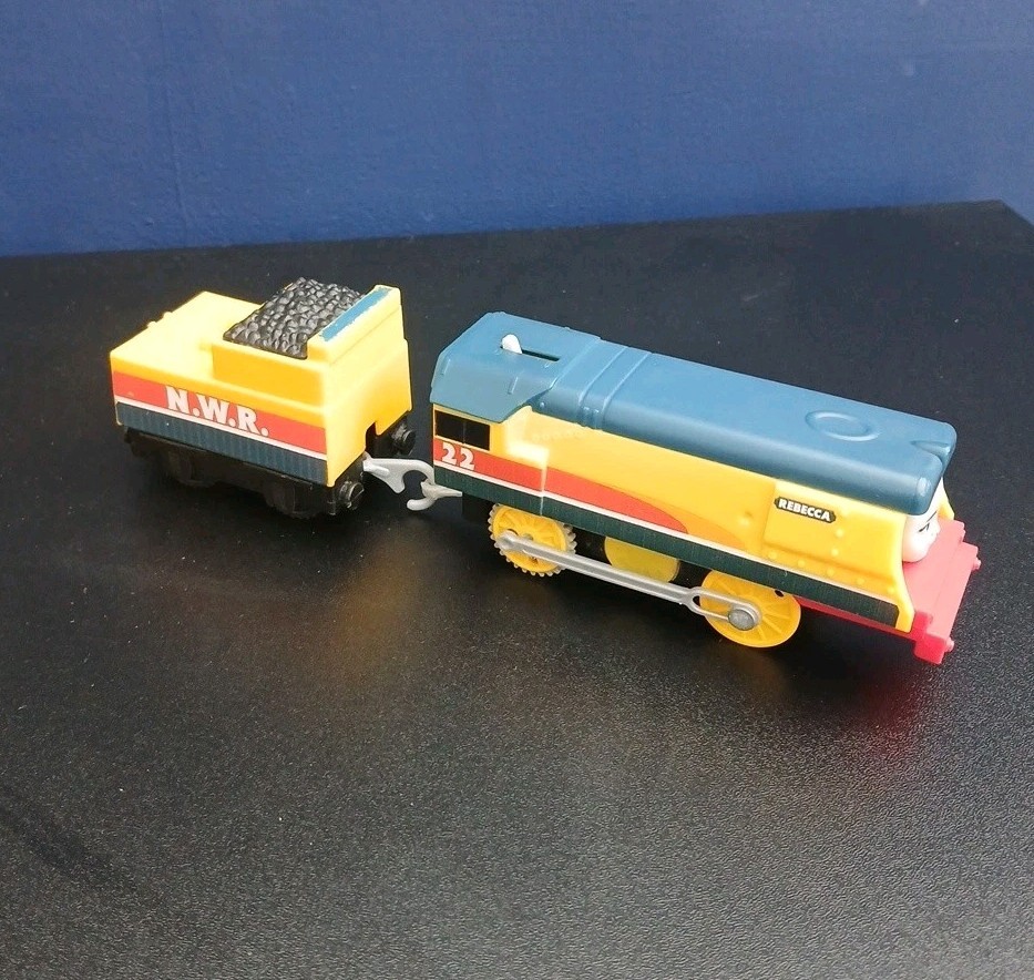 Trenino a batteria Thomas Trackmaster Revolution REBECCA