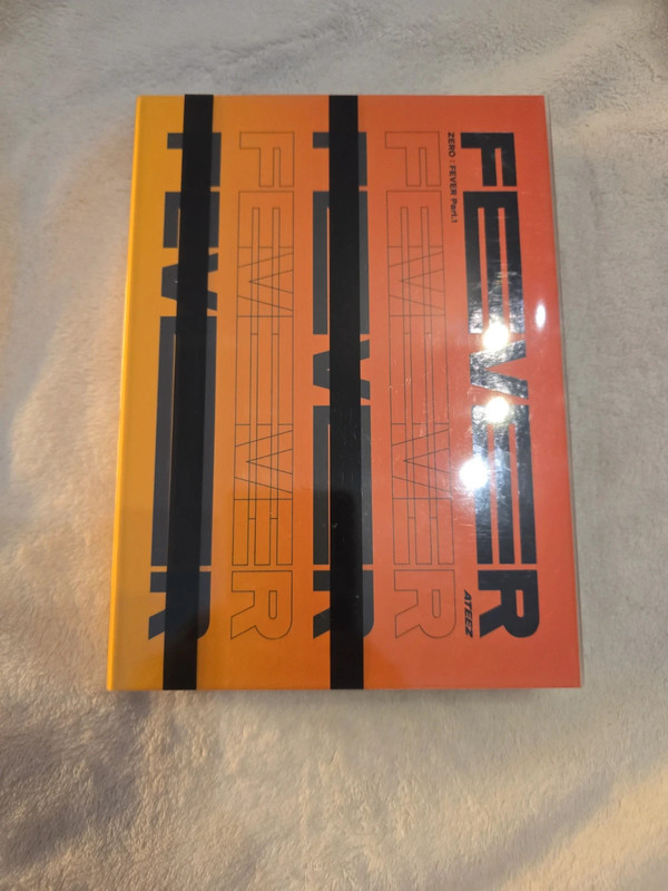 Fever Zero: FEVER Part. 1 ATEEZ (sin photocard)