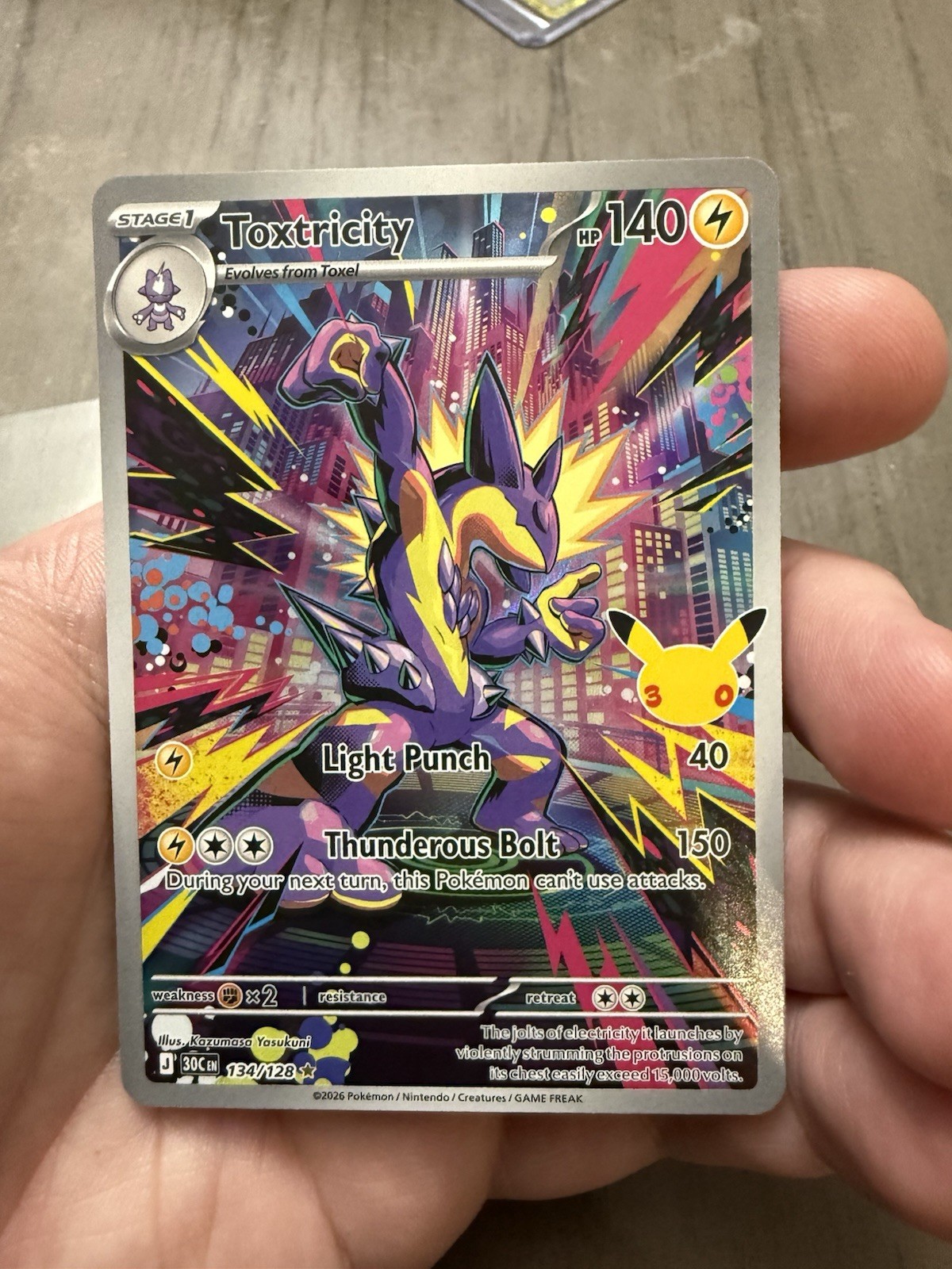 Pokémon TCG Toxtricity 134/128 Illustrazione Rara 30° Celebrazione NM