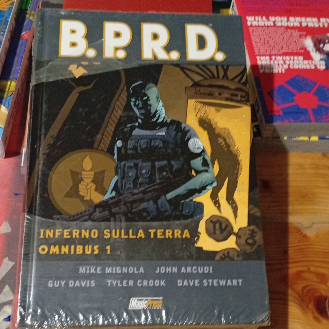 Magic Press B.P.R.D. Inferno sulla Terra Omnibus 1 Mike Mignola 2012