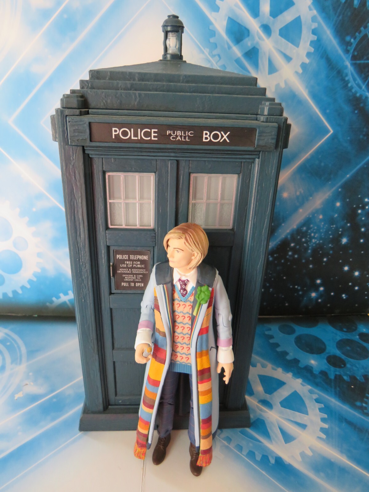 FIGURINA DOCTOR WHO *13° DOCTOR TARDIS & REGENERATION 13° DOCTOR* solo esposta