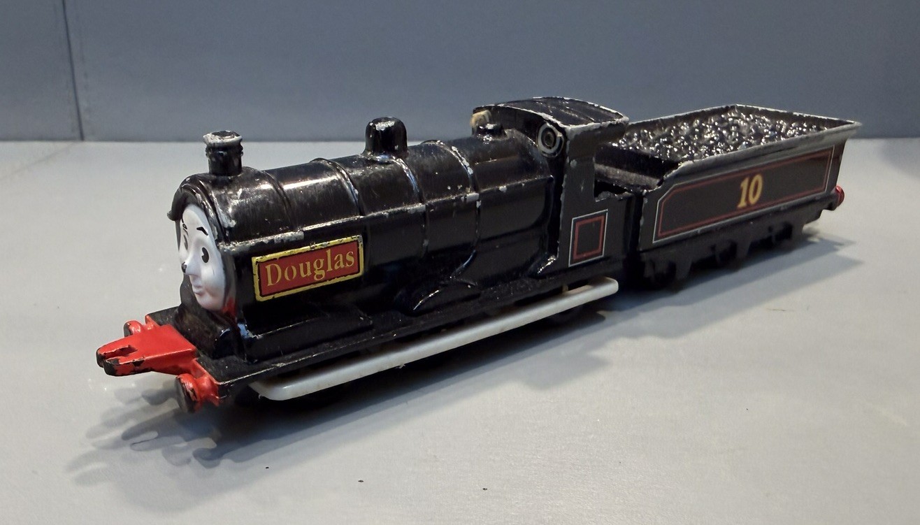 ERTL Thomas The Tank Engine & Friends Douglas No 10 from 1992