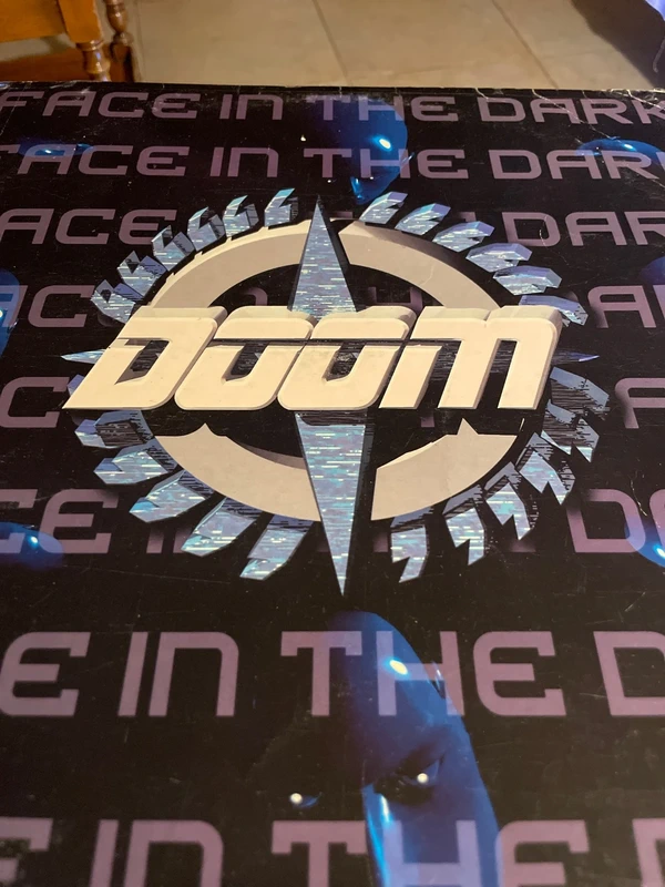 Doom face in the dark vinilo