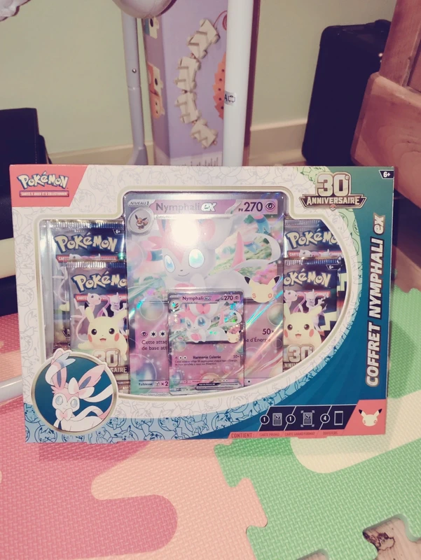 Coffret nymphalie 30e anniversaire Pokémon
