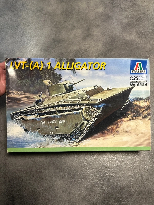 LVT- (A) 1 Alligator - Italeri