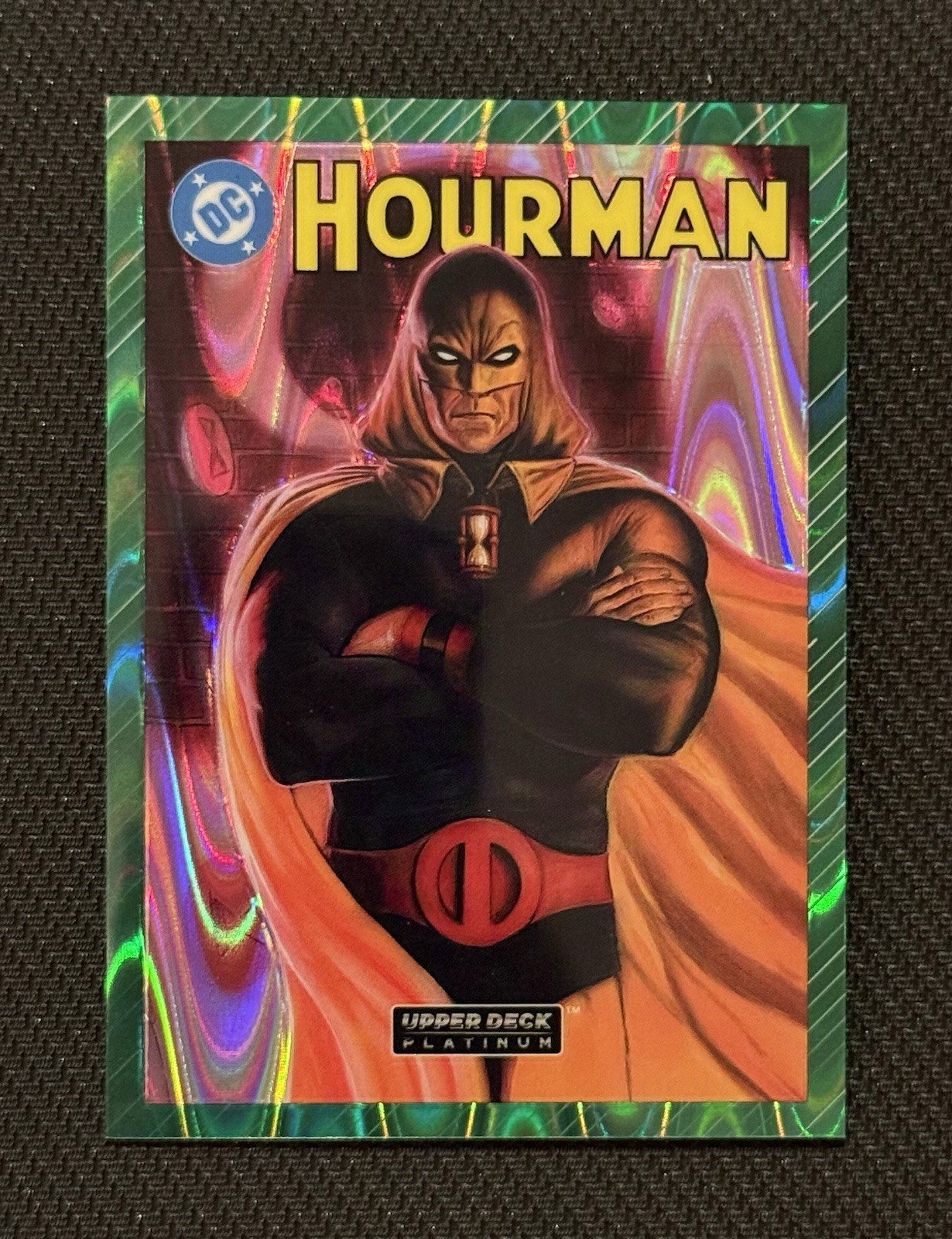 2026 Upper Deck Platinum DC Cover Varianti Hourman #VC79 Green Wave /50