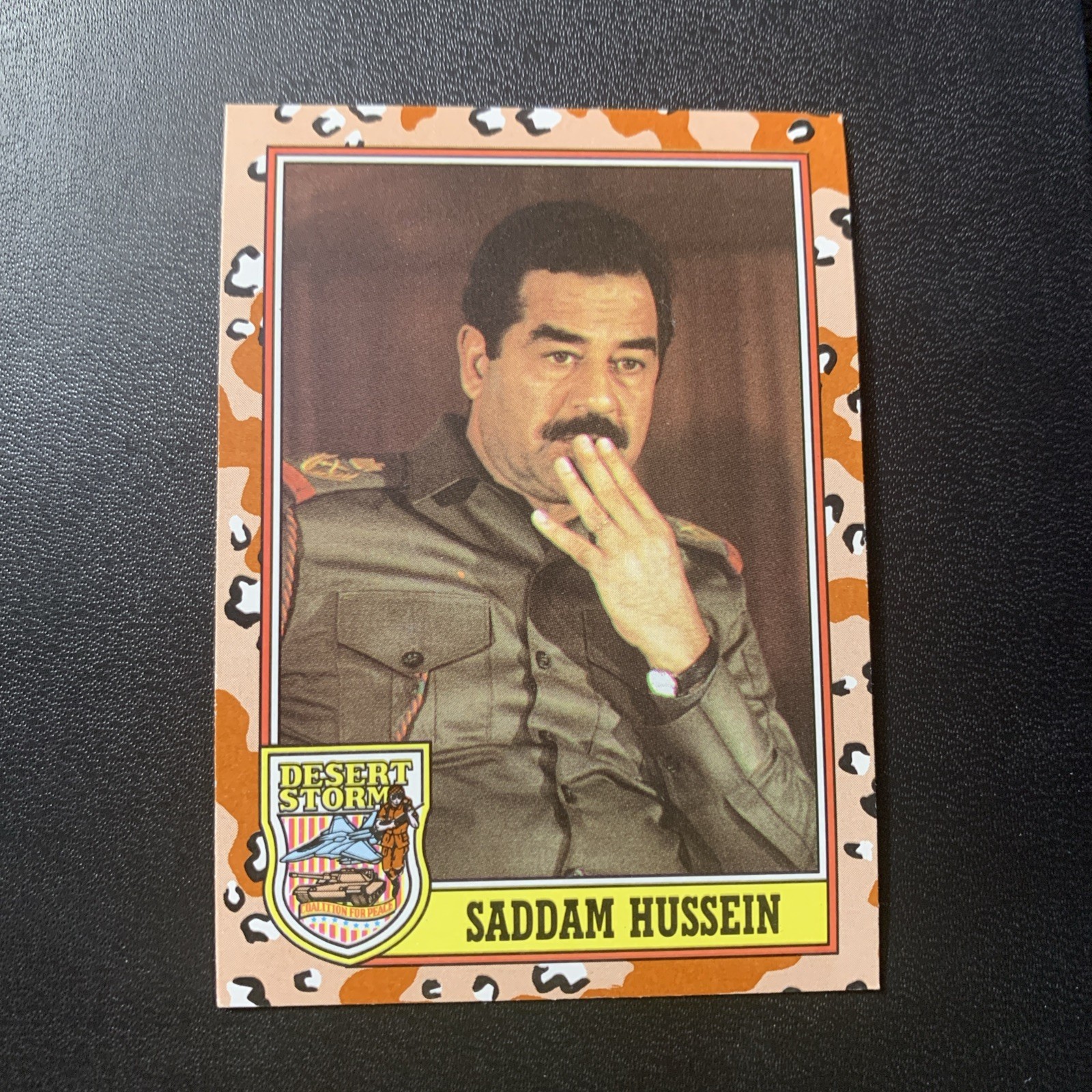 1991 Topps Desert Storm #189 Saddam Hussein Rookie come nuovo (Iraq)