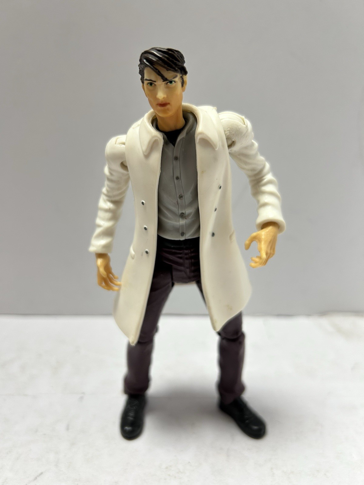 2002 Toy Biz Marvel Legends Hulk Classics Gamma Punch Bruce Banner Action Figure
