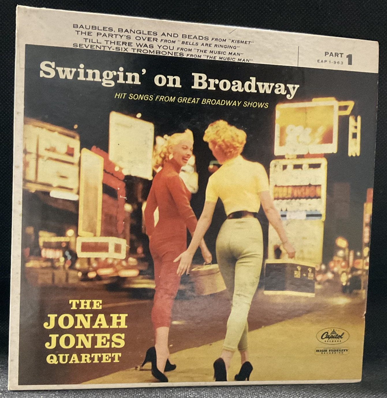 B27 The Jonah Jones Quartet: Swingin' On Broadway (Part 1), Capitol 1-963 - 45