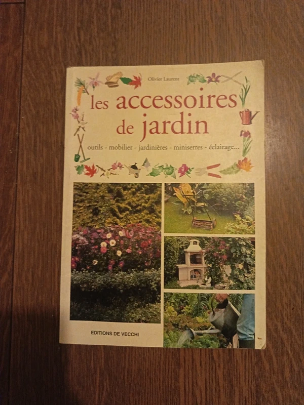 Livre les accessoires de jardin