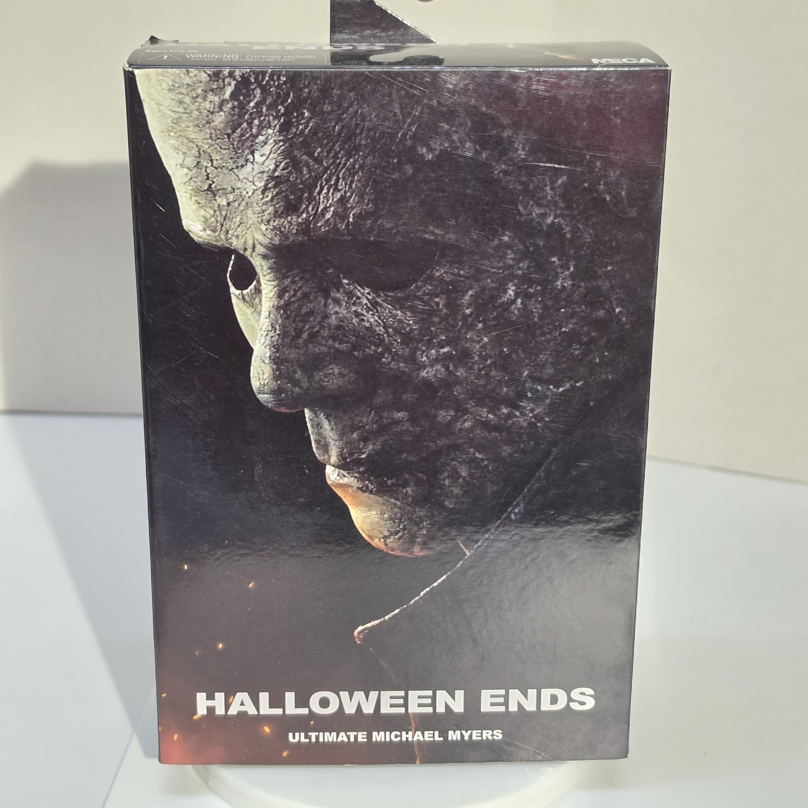 NECA Michael Myers 7 in Action Figure Halloween Ends Ultimate Edition *NUOVO*