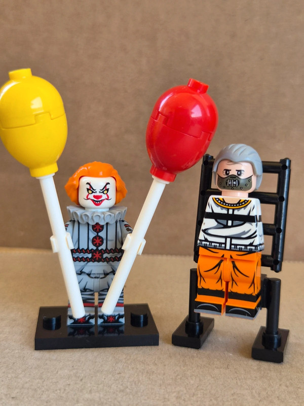 Horror thriller 🎥 Hannibal e IT clown minifigure style Lego compatible