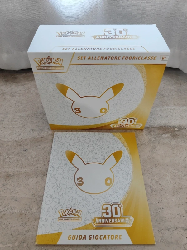 Box aperto Set Allenatore Fuoriclasse 30° Anniversario Ita + Guida Giocatore