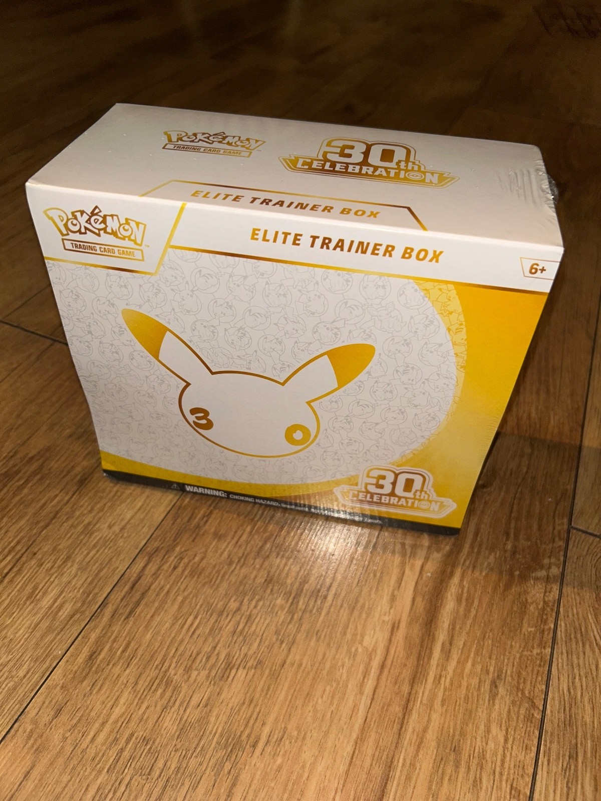 Pokémon 30th Anniversary Etb Collection Box New Sealed
