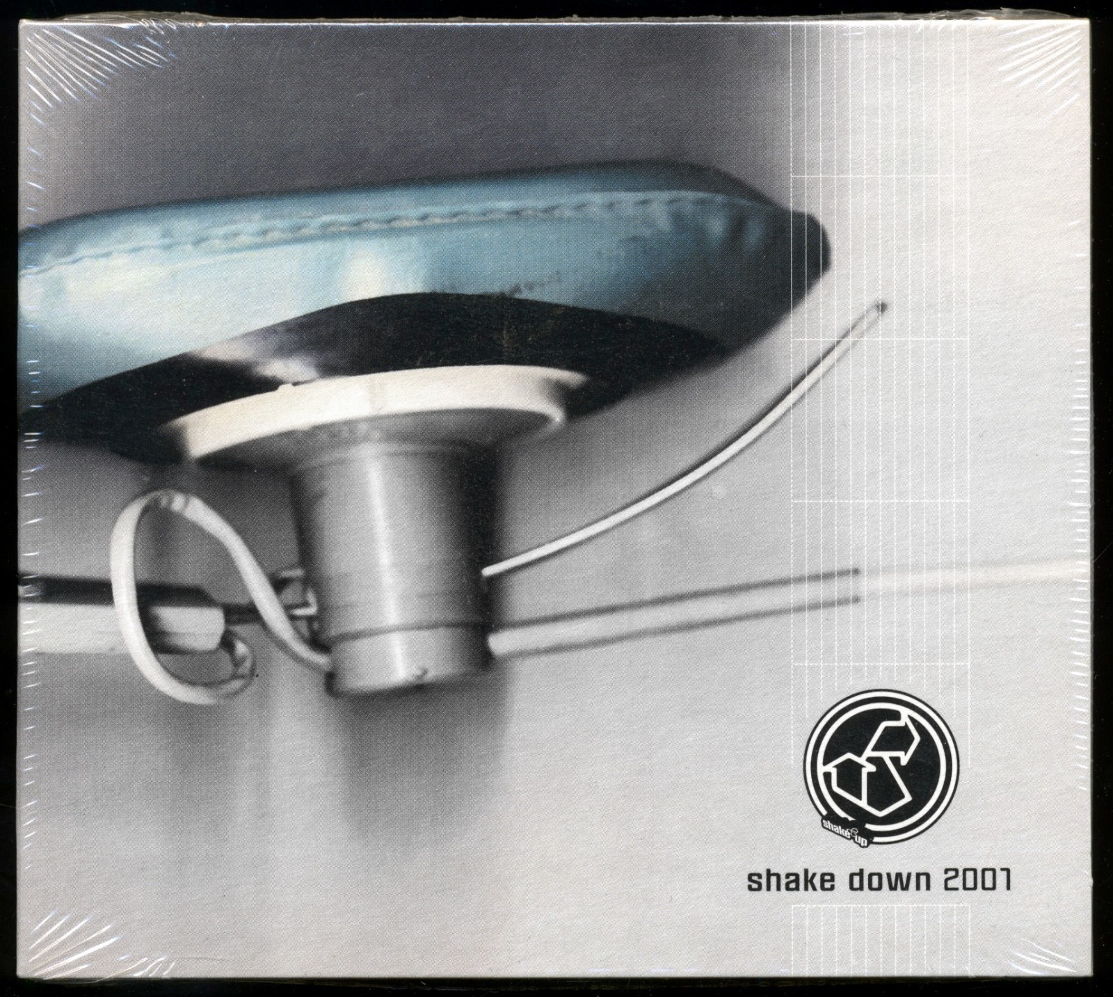SHAKE DOWN 2001★CD Album★Hard Edged 2000★X-PLORER + DEE’PULSE★10 Tr★NEU & sealed
