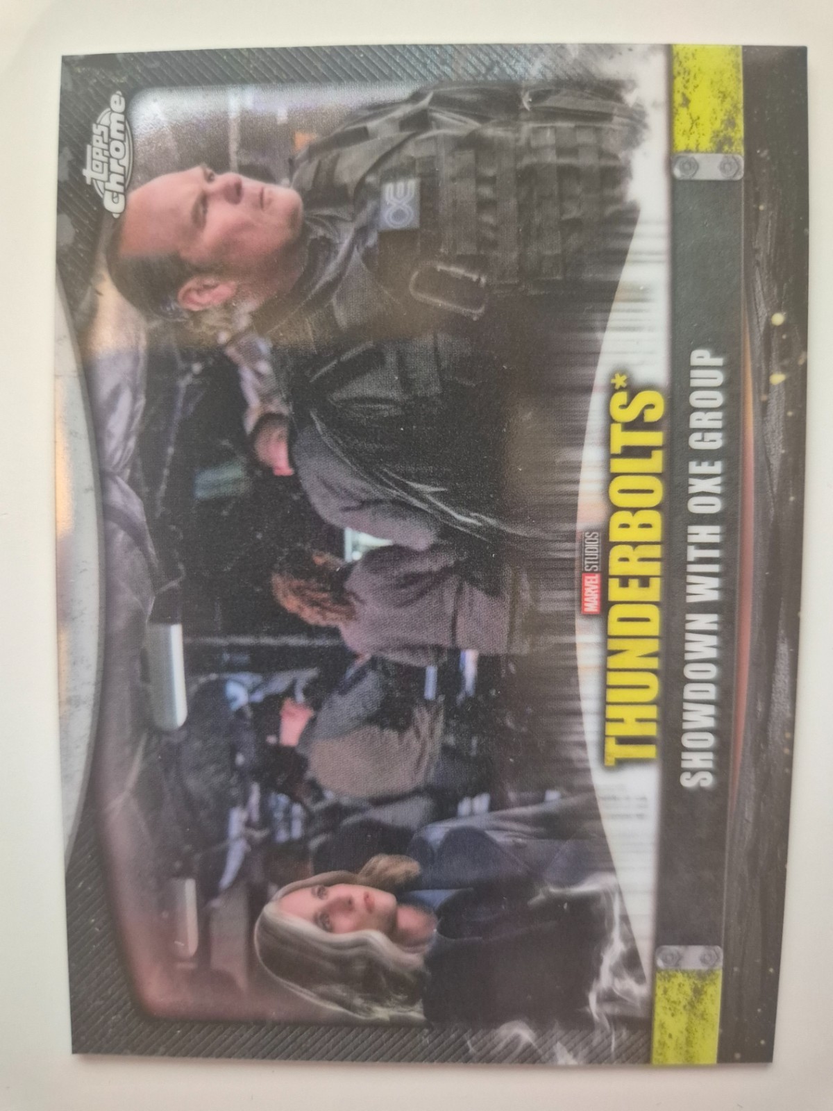 2025 Topps Marvel Chrome Studios T*-18 Showdown con gruppo OXE (Thunderbolts*)