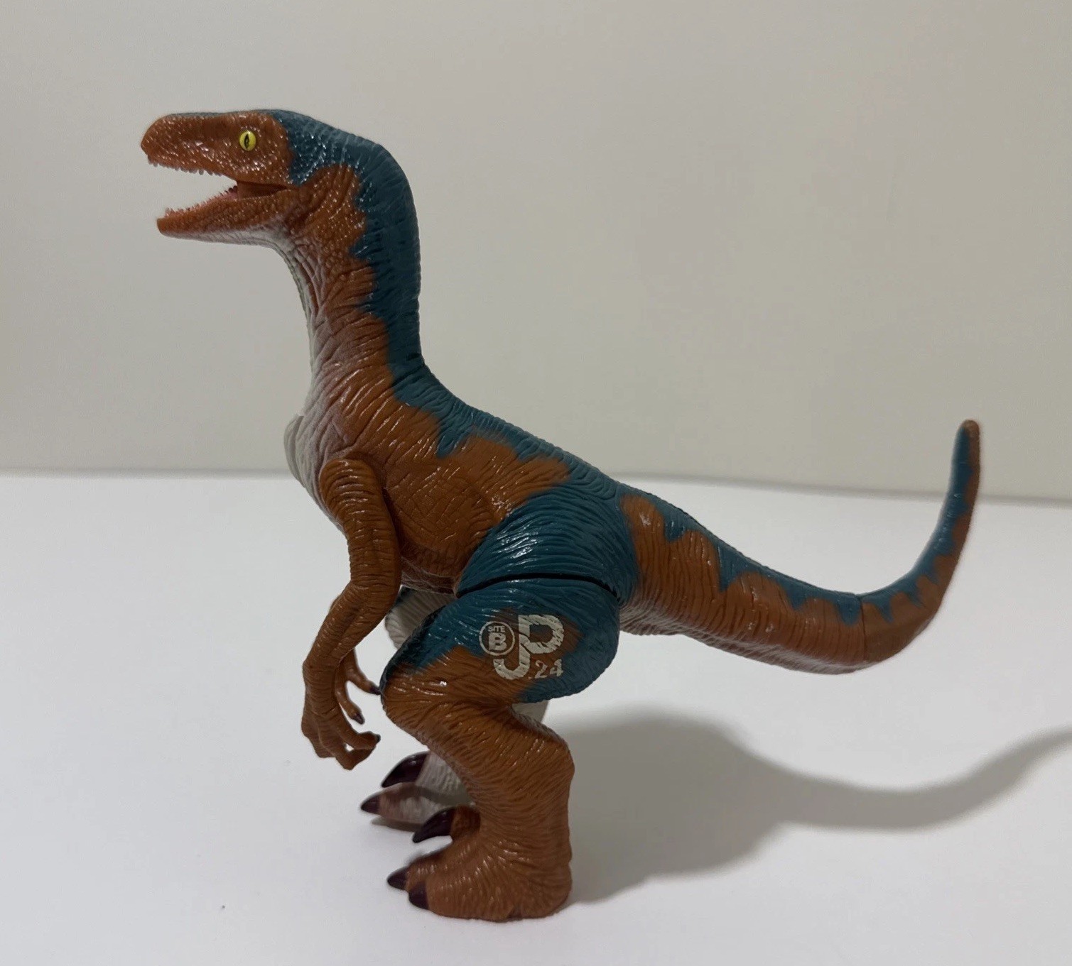 Vintage 1996 Jurassic Park JP 24 Blue Velociraptor Dinosaur Site B