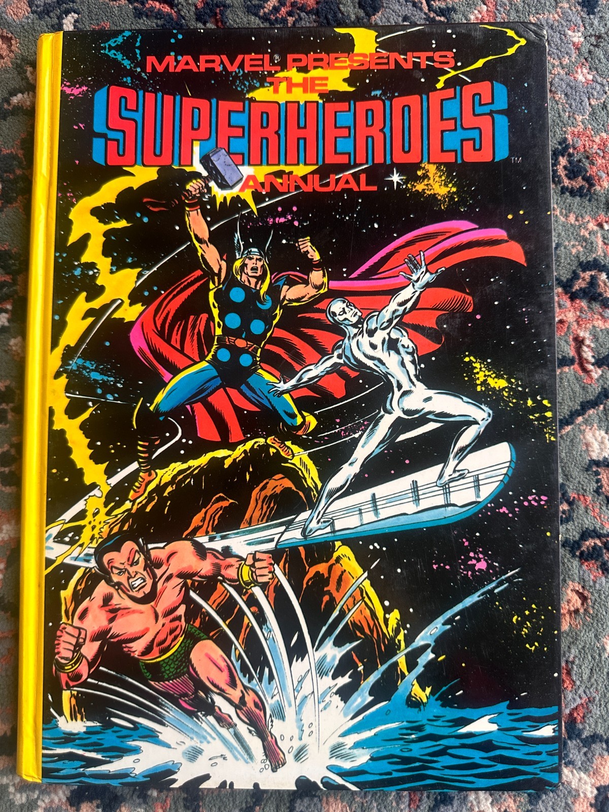 Marvel Presents The Superheroes Annual -  - 1979  - unclipped