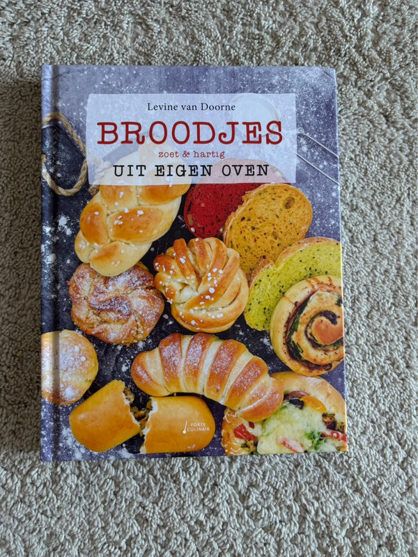 Broodjes uit eigen oven, zoet en hartig. Levine van Doorne