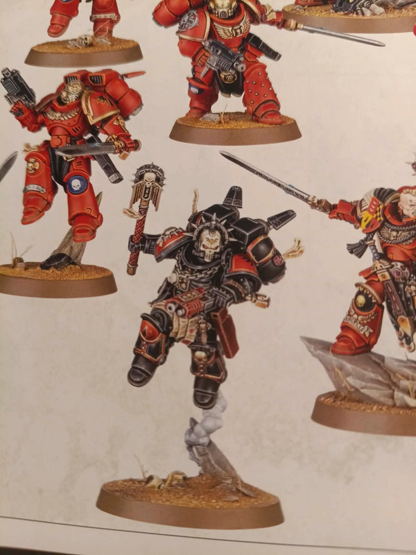 Chapelain avec Réacteur Dorsal neuf sur grappe Warhammer 40000