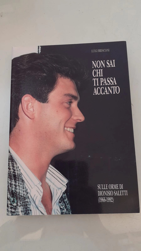 Libro "Non sai chi ti passa accanto"