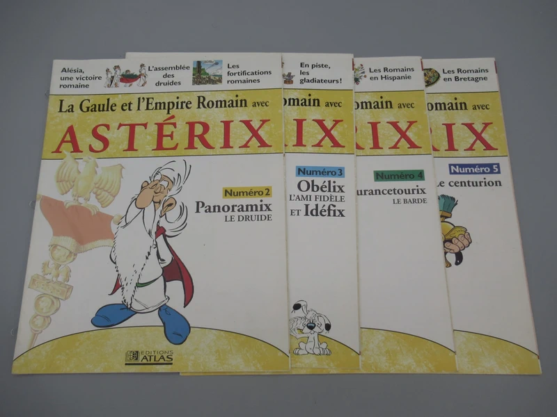 4 fascicules Collection 70 figurines Astérix - Atlas