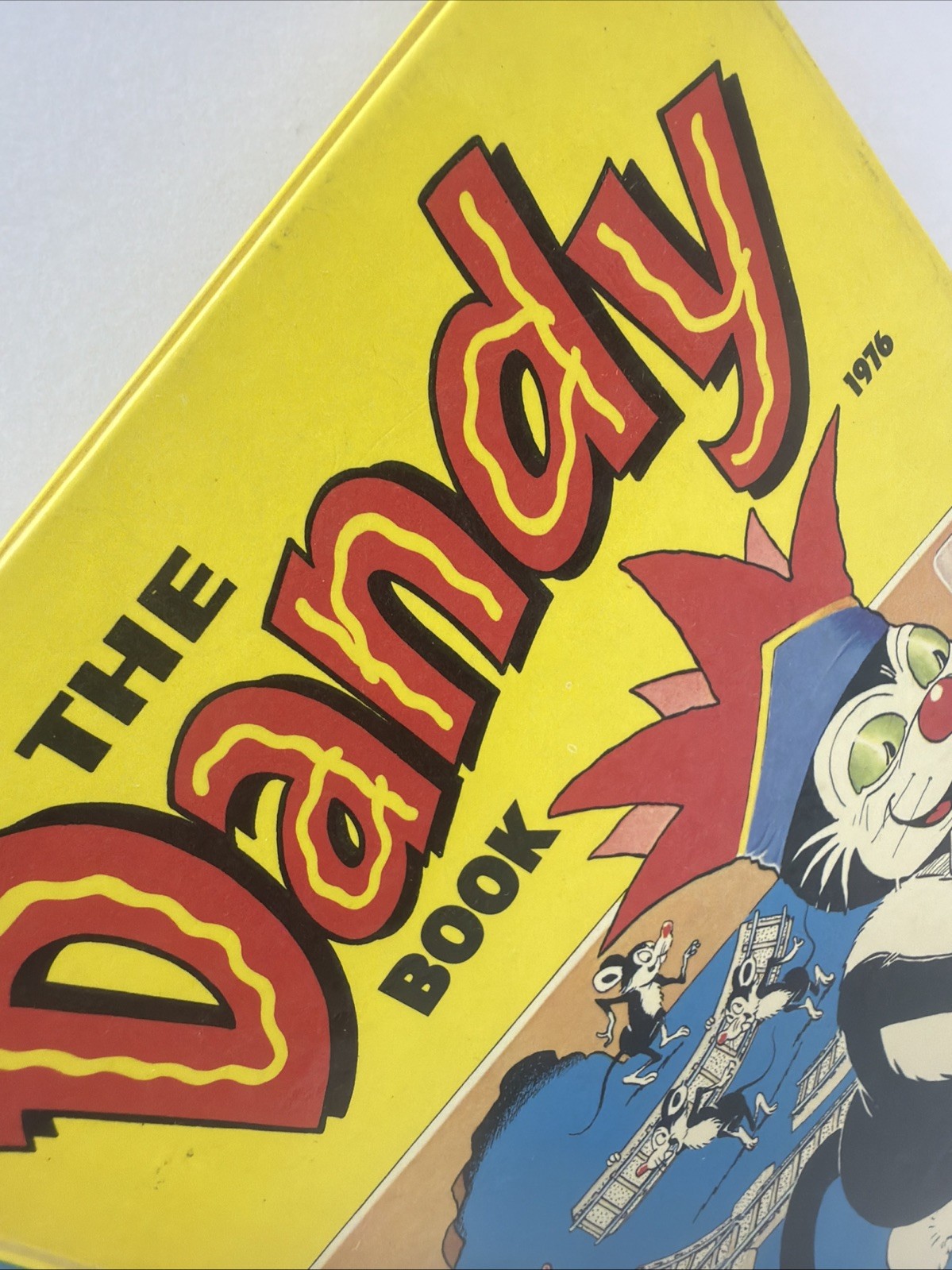 THE DANDY Book 1976 - Vintage 70s Comic Annual - Desperate Dan / EXCELLENT