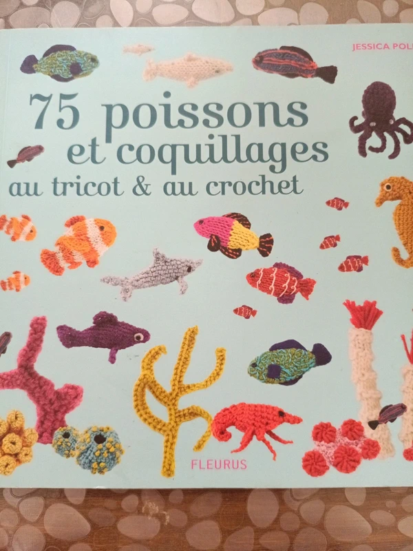 75 Poissons Et Coquillages Au Tricot Et Au Crochet - État neuf