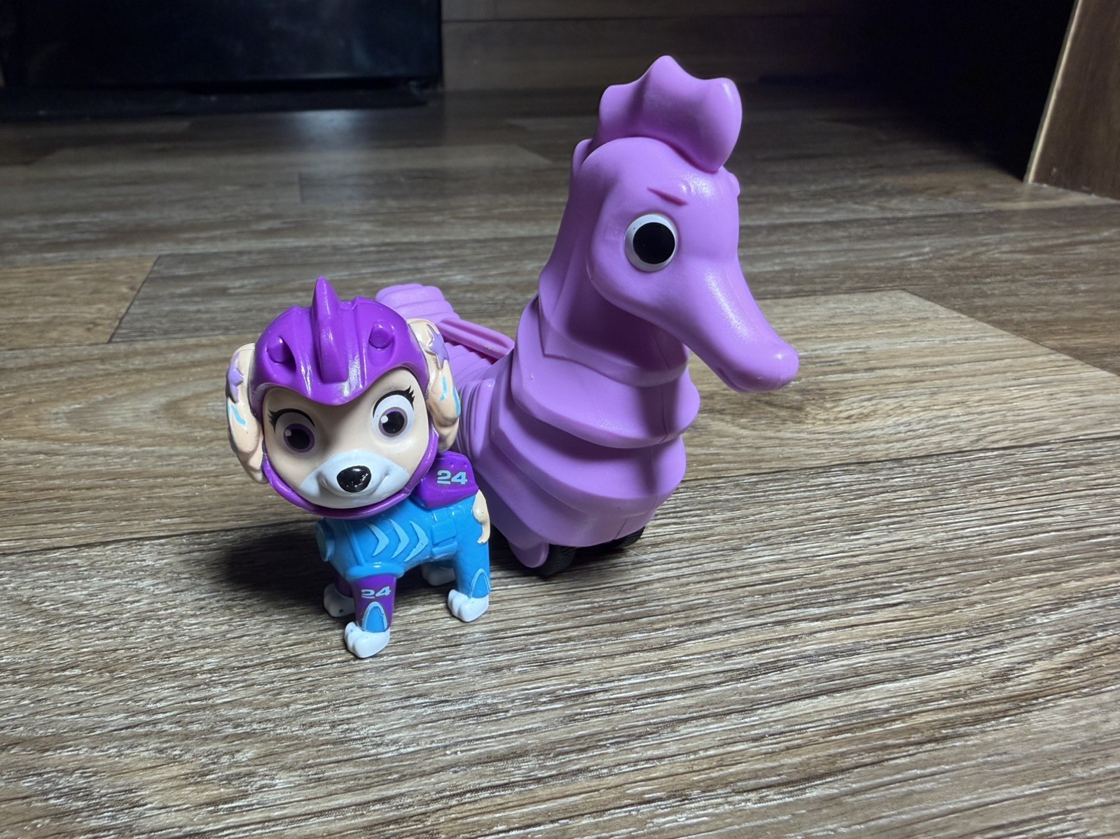 Paw Patrol Coral and Seahorse Aquapups RARE