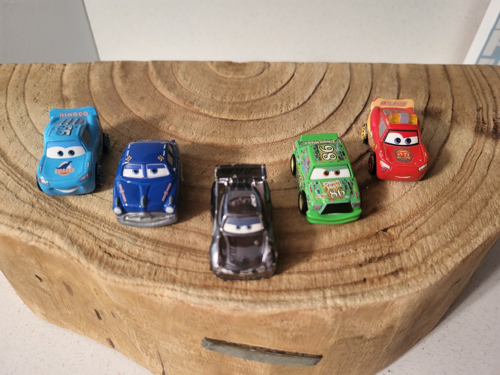 Mini lotto di 5 auto Disney Pixar pressofuse.