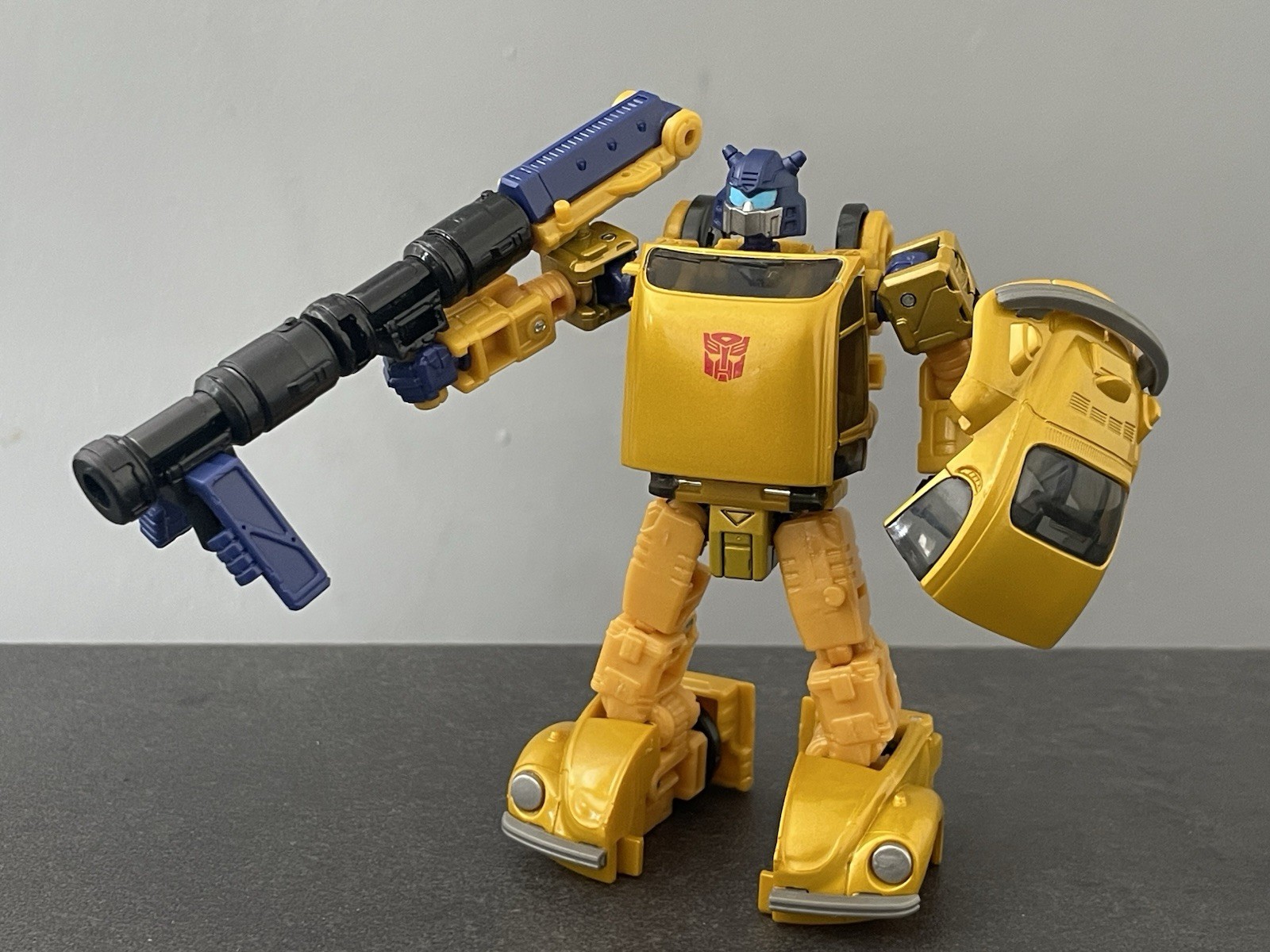 Transformers Legacy Creatures Modellino Collide Deluxe Goldbug