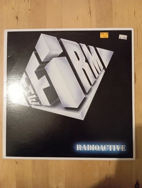 Vinyle 45t maxi The firm Radioactive