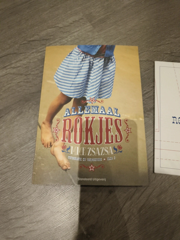 Naaiboek allemaal rokjes