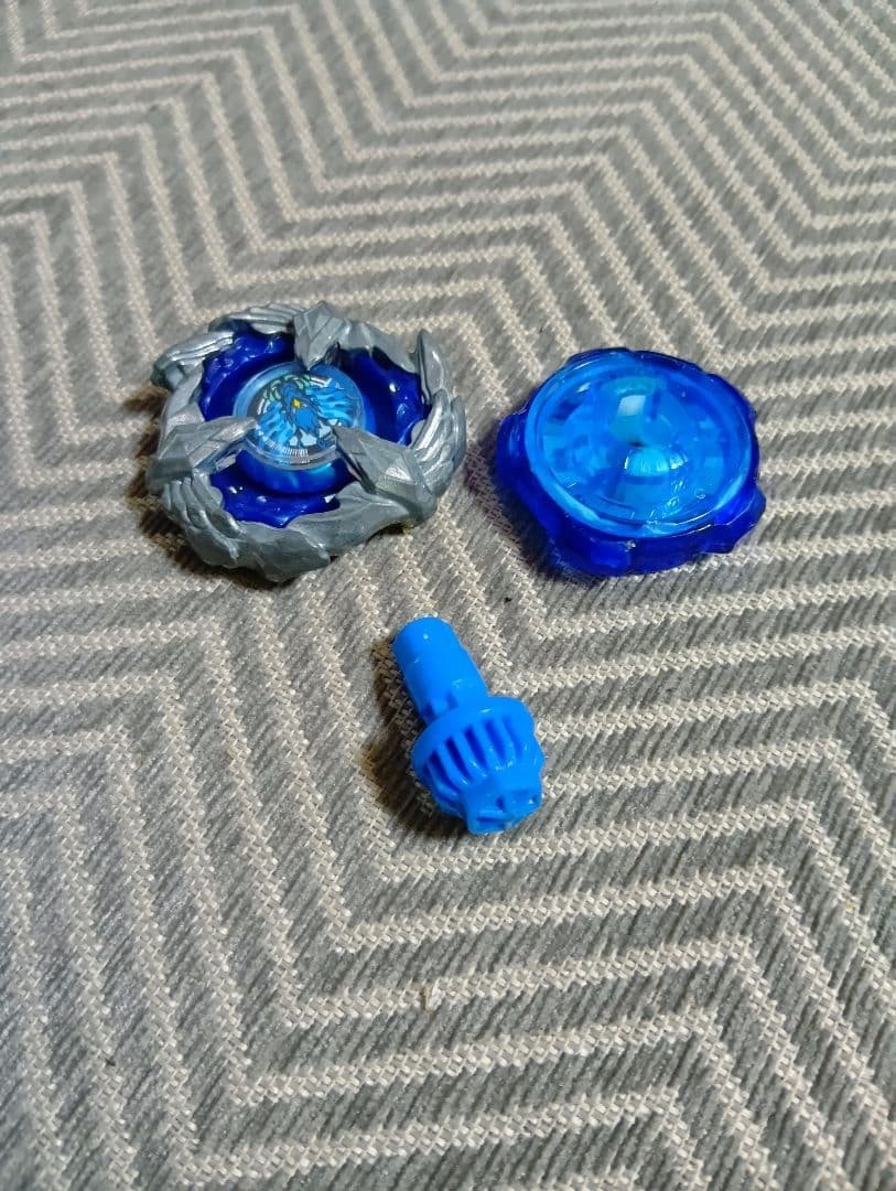 Pokemon 11 Beyblade X Phoenix Wing Snubbull da collezione