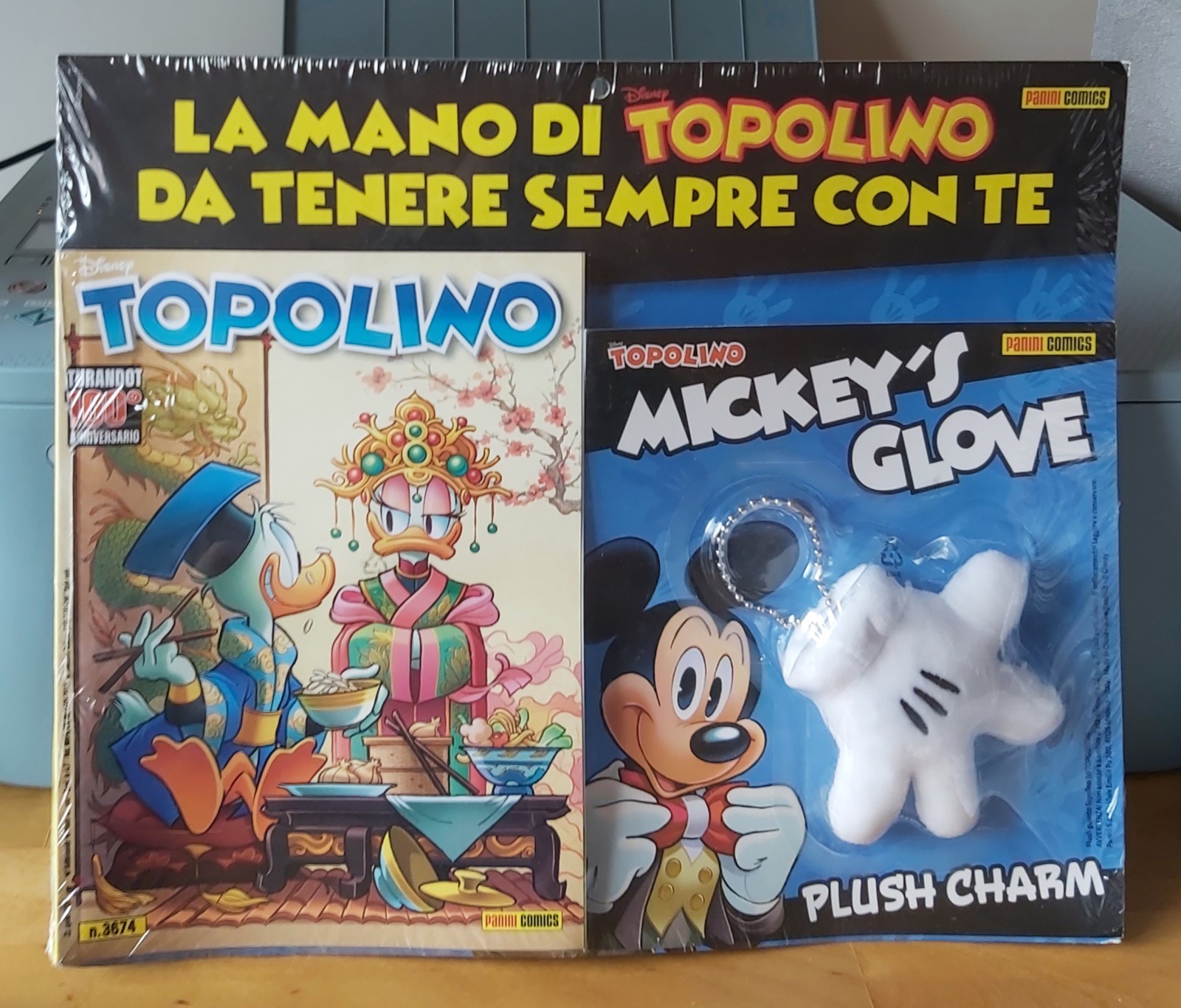 Topolino 3674 con Mickey's Glove - Panini Comics - Blisterato